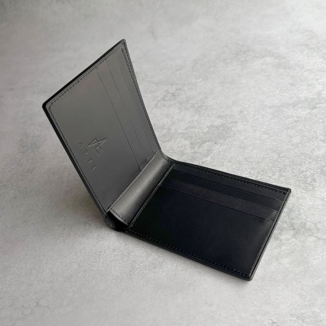 ブルガロ　二つ折り札入れ