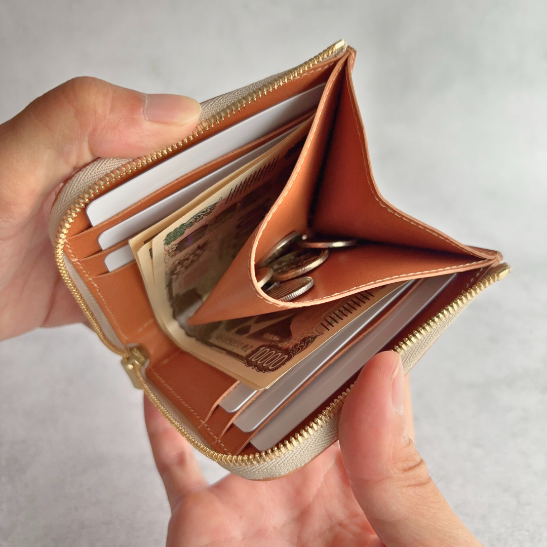 ブルガロ　L字ファスナーコンパクト財布